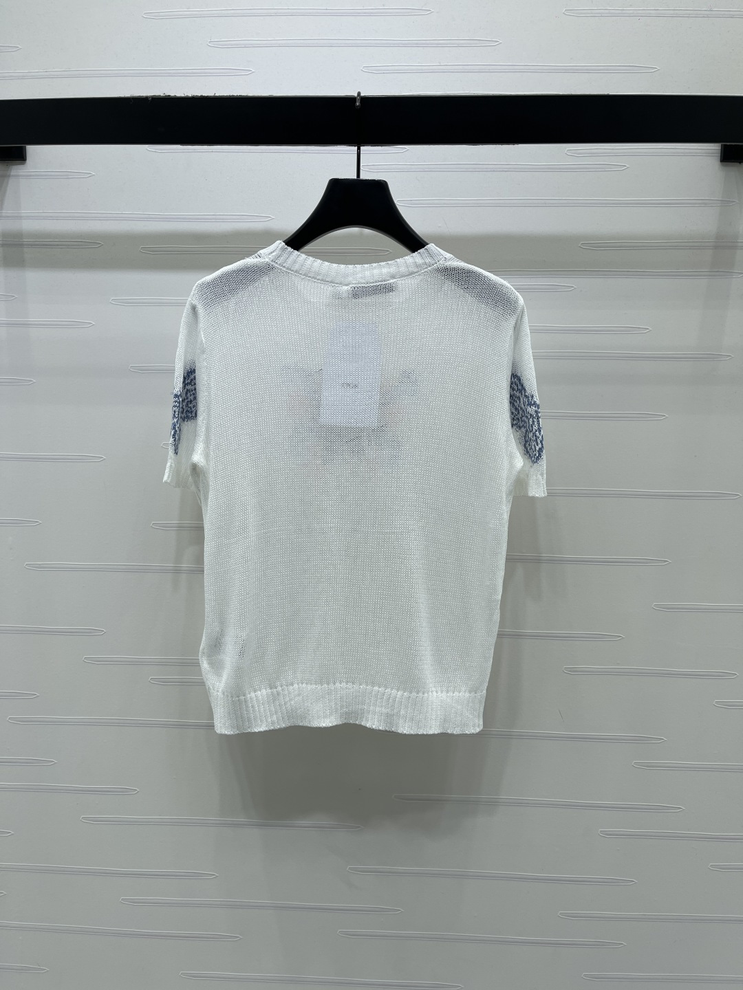 Women's short sleeves